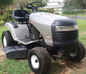 2007 Craftsman LT2000 17 5 HP Briggs 42" Cut Lawn Tractor Riding Mower