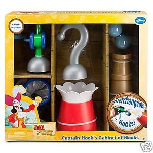 NEW JAKE & THE NEVERLAND PIRATES CAPTAIN HOOK'S CABINET OF HOOKS PLAY SET!